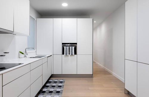 Castellana Apartment | Chic Principe de Vergara Apartment II with Spa & Kitchen