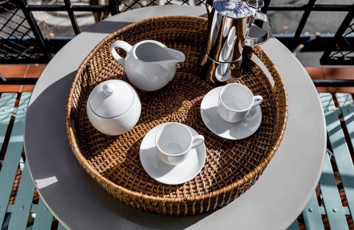 Castellana Apartment | Chic Principe de Vergara Apartment II with Spa & Kitchen