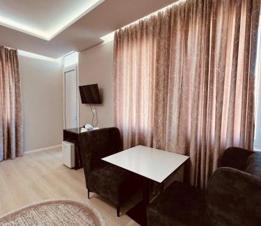 Zues Resort | Discover the Beauty of PRINCIPE DEL LAGO with Ocean Views