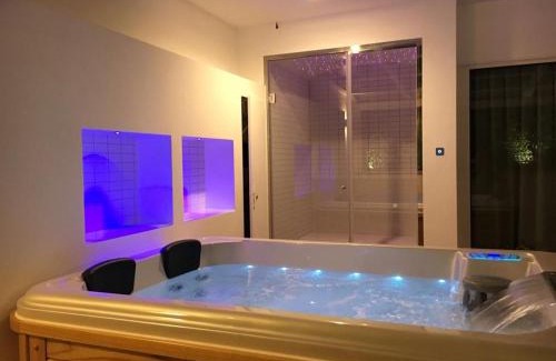 Gravina in Puglia House | Experience Principe Relais Suite & Spa: Pet-Friendly Retreat