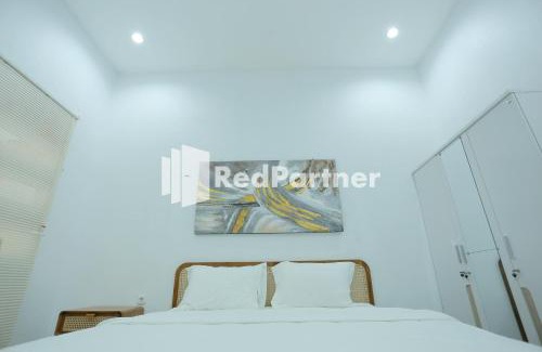 Bengkulu Hotel | Budget-Friendly Pringgading Surf Camp - Child Friendly Escape