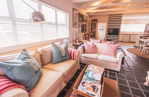 Pringle Bay House | Beachside Retreat at Pringle Beach House - Steps from Shore