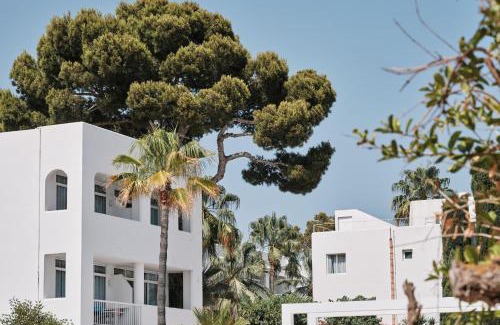 Cala d'Or Apartment | Experience Relaxation at Prinsotel Alba & Spa with Ocean Views