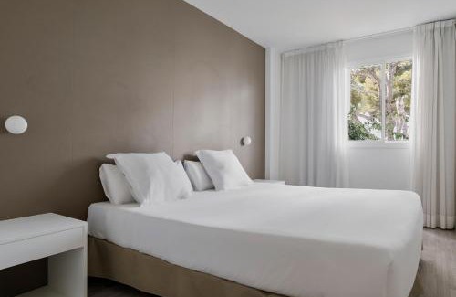Cala d'Or Apartment | Experience Relaxation at Prinsotel Alba & Spa with Ocean Views
