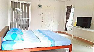 Huai Kapi Apartment | Cozy Stay at Prinya House with 8.3/10 Review Score