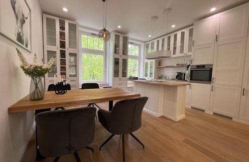Bad Harzburg Apartment | Elegant Prinzenhof Suite: Rated 9.3/10 & Pet-Friendly Escape