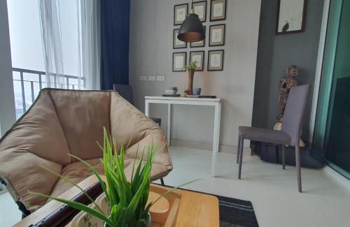 Chiang Mai Apartment | Oceanfront Prio Apartments with Pool - Guest Rated 9.5/10