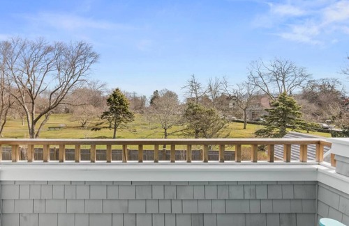 Fifth Ward House | Inviting Home with Child-Friendly Amenities and Kitchen