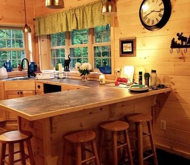 Naples House | Pristine and Cozy Cabin Rental Overlooking Pond near Rochester, New York