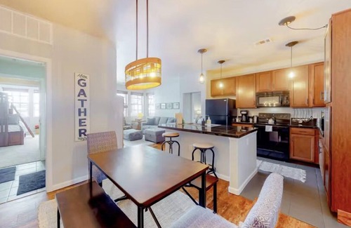 Silvercreek Condo | Inviting Mountain Condo Retreat with Spa and Hot Tub