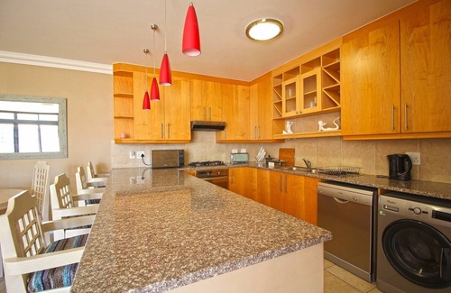 Cape Town City Centre Apartment | Ideal Apartment in Cape Town with Breakfast & Family Amenities