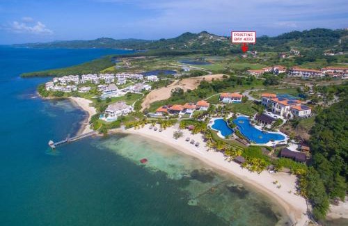 Pristine Bay House | Elegant Escape at Pristine Bay 4033 with Pool Access