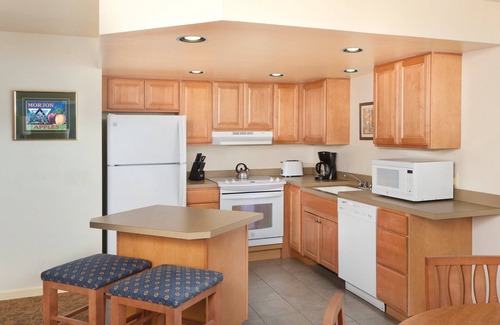 Chelan Resort | Explore Outdoor Adventures Near Pristine Oceanfront Retreat