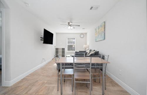 OST - South Union Apartment | Stylish Apartment Near Texas Medical Center - 9.5/10 Rating