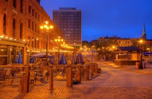 Saint John Apartment | Pristine Harbour View Towers Exec Suite Coffee Parking