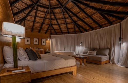 Puerto Libertad Hotel | Indulge in Pristine Iguazú Luxury Camp's Exclusive Amenities