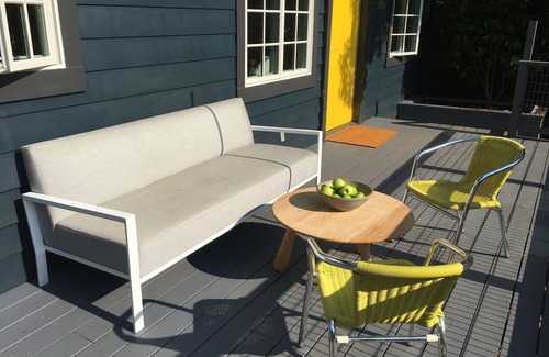 Elmwood House | Bright Scandinavian Modern Cottage in Berkeley - 10/10 Rated