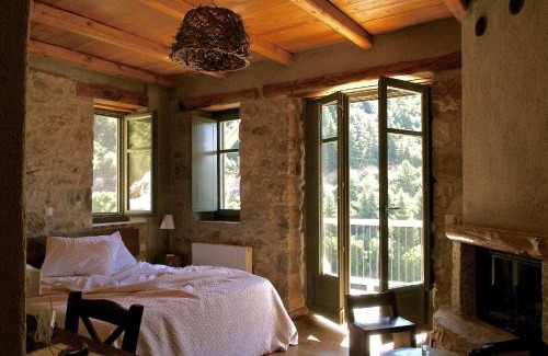 Vamvakou Hotel | Pet-Friendly Retreat at Pritanio - Rated 9.5 by Guests