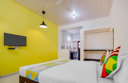 Nagoa House | Budget-Friendly Pritee Guest House: Pet and Child Friendly