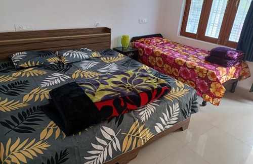 Gaurikund Hotel | Explore Prithvi Yatra Hotel Kedarnath with Breakfast Included