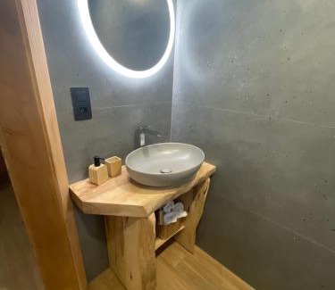 Zdiar House | Privát Domino: Guest Rated 9.5, Oceanfront & Pet Friendly