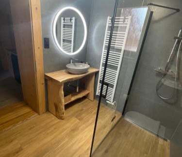 Zdiar House | Privát Domino: Guest Rated 9.5, Oceanfront & Pet Friendly