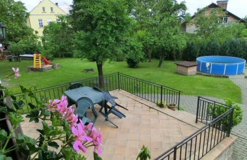Dobsin House | Cozy Privát Folprechtovi: Family-Friendly & Pet Welcoming