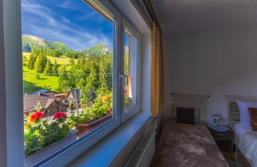 Zdiar House | Cozy Retreat at Privát Marika - Guest Rated 9.3/10