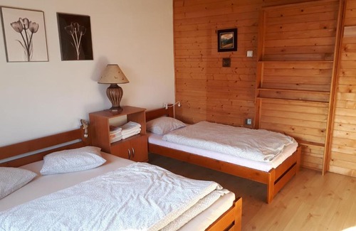 Vrchlabi Apartment | Family-Friendly Comfort at Privát - Melanie with Kitchen Access