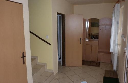Liptovsky Trnovec House | Pet-Friendly Retreat at Privát u Raka with High Guest Ratings