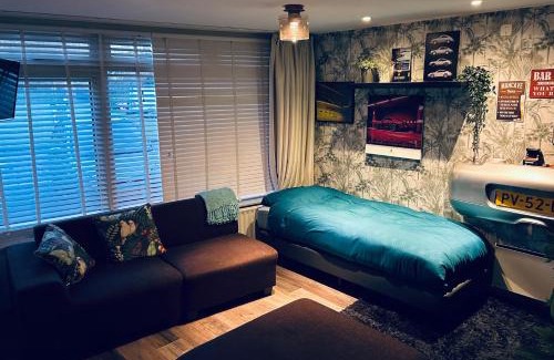 Municipality of Assen Apartment | Discover Privé Studio Centrum Assen with Free Parking