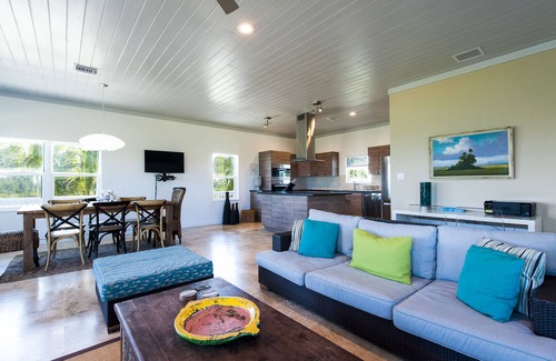 North Palmetto Point House | Breathtaking Beachfront Estate with Pool and Tennis Court