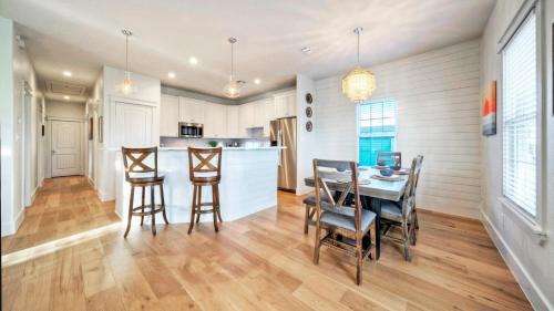 Leeward Sands House | Sunny Retreat at Always Sunny by AvantStay: Family-Friendly Fun