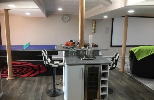 Suffield Apartment | Guest Rated: 9.9 - Entertain in a Cozy Home with Pool Table