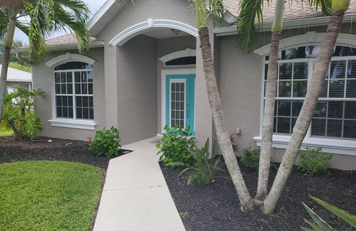 Pelican House | Ultimate Privacy in Paradise with Spa and Pool Amenities
