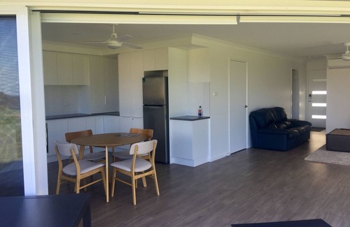 Tapitallee House | Inviting Retreat at Uwannavu @ Tapitallee Lodges, Bundanon
