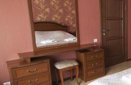 Orekhovo-Zuyevo Hotel | Budget-Friendly Prival Hotel with Hot Tub & Breakfast Included