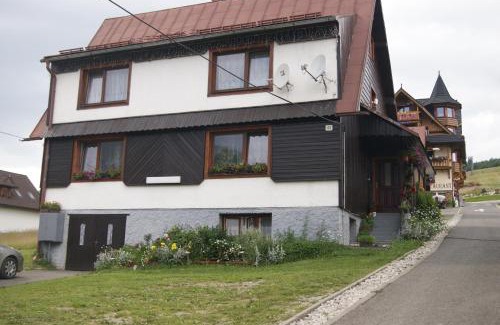 Zdiar House | Relax at Privat u Babky: Pool, Hot Tub & Breakfast Included