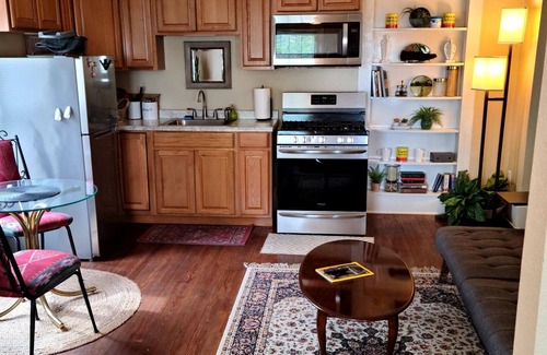 Owensboro Apartment | Pet-Friendly 1-Bedroom Apartment in City Center