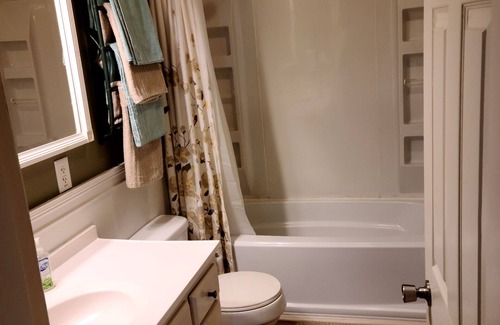 Owensboro Apartment | Pet-Friendly 1-Bedroom Apartment in City Center