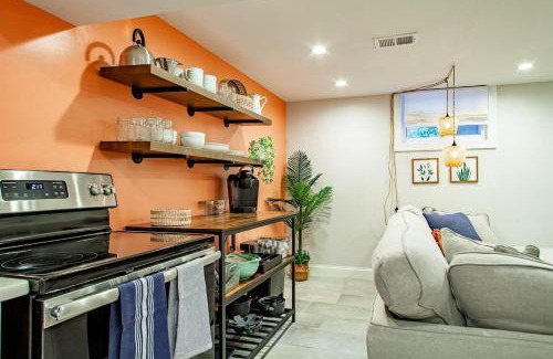 Manor Park Apartment | Cozy DC Residential-Style 1-BR with Convenient Parking