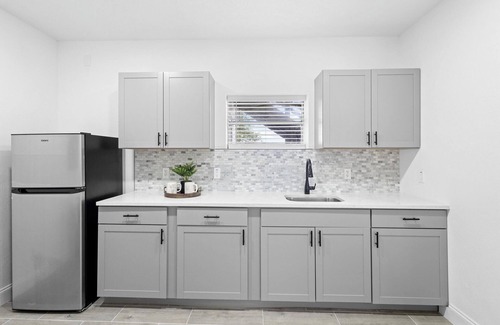 Oviedo House | Private 1BR Getaway Fast Wi-Fi & 25% Off
