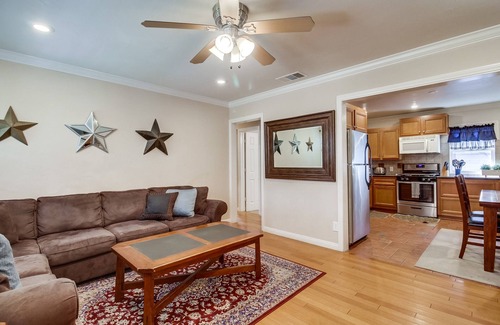 Burlingame House | Discover a Cozy 2-Bedroom Bungalow in North Park!
