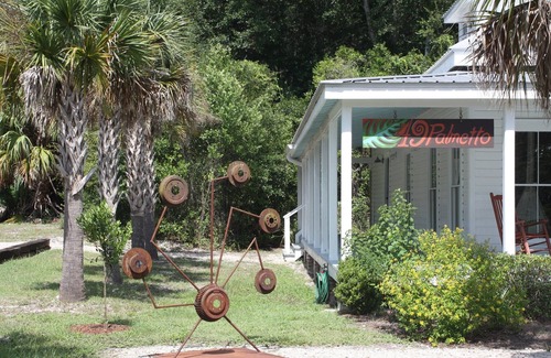 Historic Downtown Apalachicola Apartment | Ideal 2-Bedroom Apartment in Historic District
