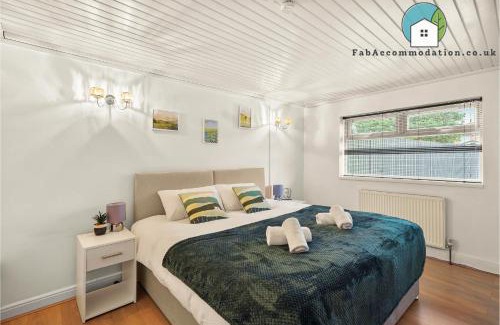 Patchway Apartment | Inviting 2-Bed Retreat with Parking & Garden - FabAccommodation