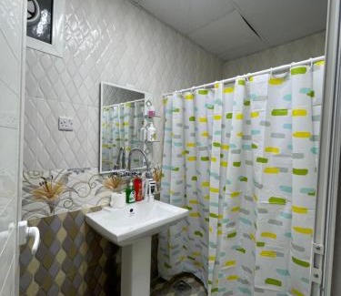 Baniyas House | Cozy 2-Bedroom Villa with Kitchenette Near Abu Dhabi Airport
