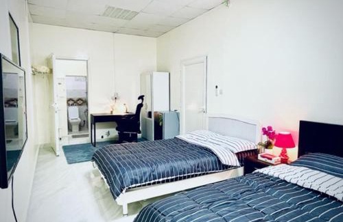 Baniyas House | Cozy 2-Bedroom Villa with Kitchenette Near Abu Dhabi Airport