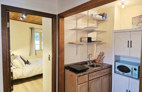 Sammamish House | Private 2BR Amazing Lake Sammamish Views