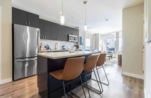 Seaport District Apartment | Private 2BR Apt Walk to Restaurants