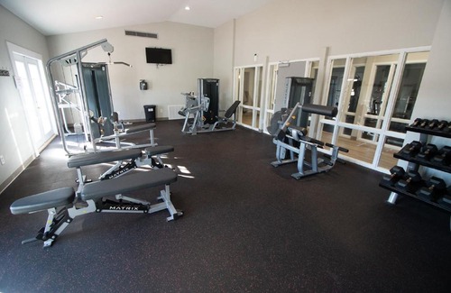 New Bern Resort | Cozy 2BR Condos with Private Pool in New Bern